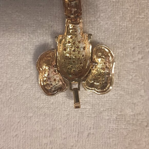 Sparkly Elephant Rhinestone bracelet. - Picture 4 of 6